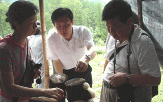 中国工程院院士李玉到通江县考察Manbetx体育手机版推荐A9版本产业 ()