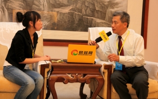 认识台湾特有珍贵药用真菌牛樟芝――台湾林业试验所张东柱博士接受易菇网采访 ()