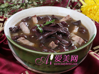 点击图片浏览更多精彩内容