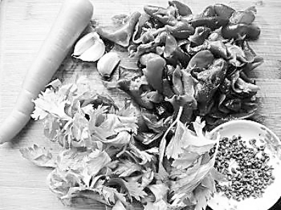 主料：芹菜、白菜