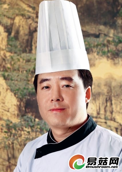 黄静昆 七彩云南大酒楼安贞店厨师长 黄静昆 七彩云南大酒楼安贞店厨师长