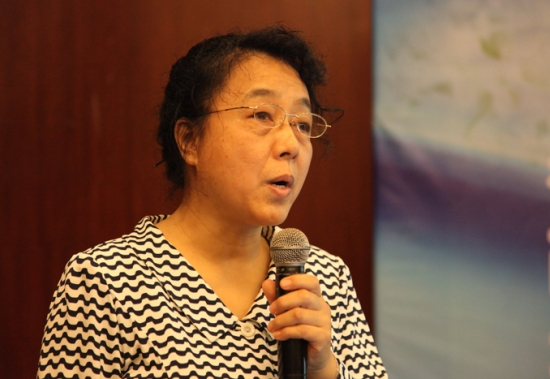 兰进：《不同光质对灵芝生长及抗氧化酶系统的影响》