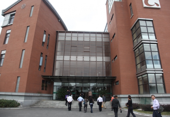 参观上海农科院Manbetx体育手机版V17版本发布.官网安卓网.香港研究所照片