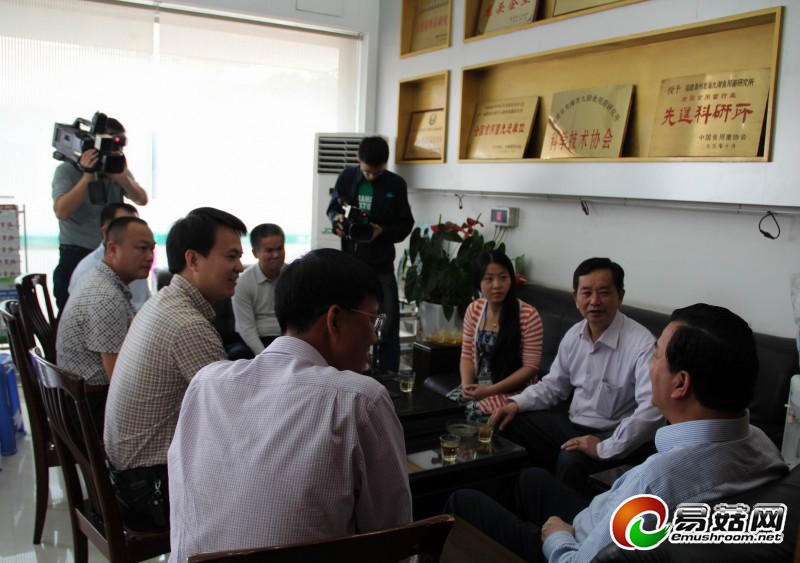 陈家东书记到研究所4