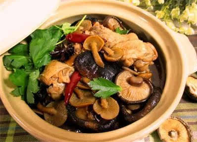 小鸡炖蘑菇