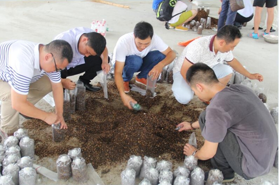 W]%8IJ6C3TU6SCJKFR[C0[B