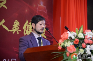 谭著明：松树资源培育技术的升级与多目标利用是茯苓产业可持续的基本途径 ()