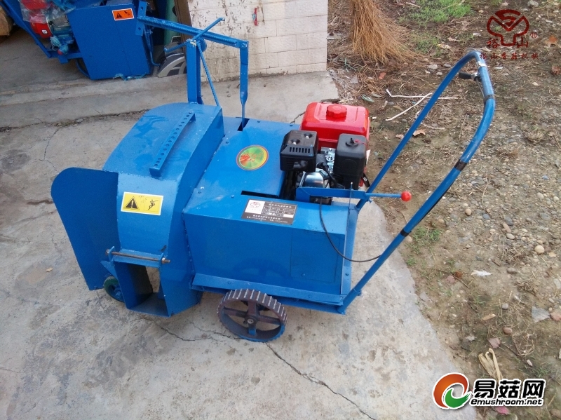 汽油自走式拌料机