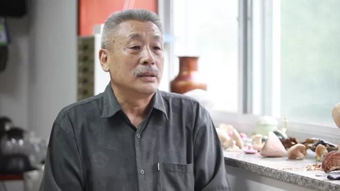 001sfI0szy7eFCKGzhlcf&690