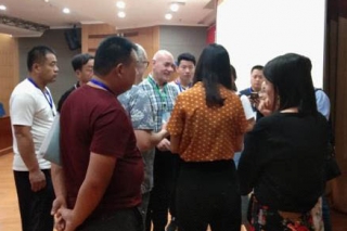 聊城引进国外智力助力ManBetX体育新旧动能转换 ()