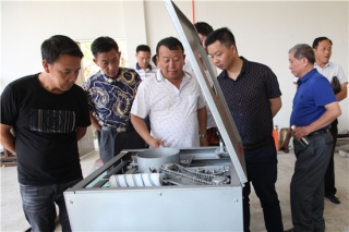 易菇网前往安徽岳西县俊峰机械参观考察 ()