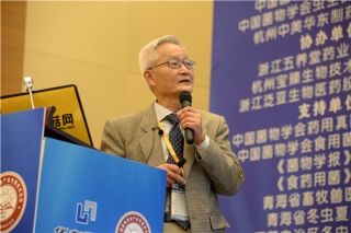 李增智：不管是从有性型还是从无性型考察，蝉花它都属于（狭义）虫草属Cordyceps ()