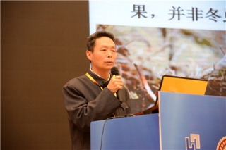 虞泓：冬虫夏草寄主蝠蛾至少存在3种不同的地理分布式样 ()