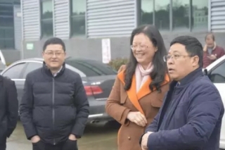 贵州省科技厅到大方县九龙天麻开发有限公司考察调研 ()