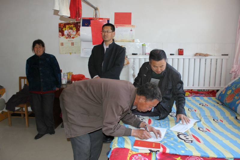 贫困户亲自如实签字确认应该享受并已经享受到的政策规定的各种待遇