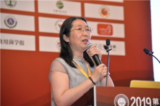 李玉玲：运用科技手段对于虫草进行升级是很好的方向 ()