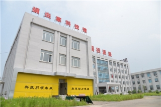 国投源康蛹虫草科技馆迎来第三届全国虫草大会与会代表 ()