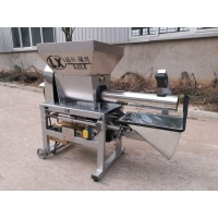 蘑菇装袋机  香菇自动装袋机 平菇自动装袋机