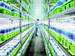 贵州日报：贵州：从Manbetx体育手机版V17版本发布.官网安卓网.香港产业大省向强省跨越 ()