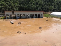 河南省Manbetx体育手机版V17版本发布.官网安卓网.香港产业技术体系首席专家赴卢氏查看灾情 ()