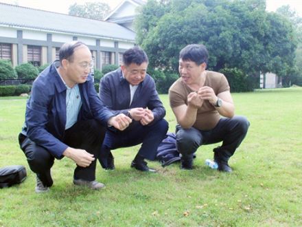 中国菌物学会理事长郭良栋一行深入井冈山农业科技园调研