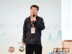 谢放：冬虫夏草如何适应严酷条件？它的适应机理是怎么样？ ()